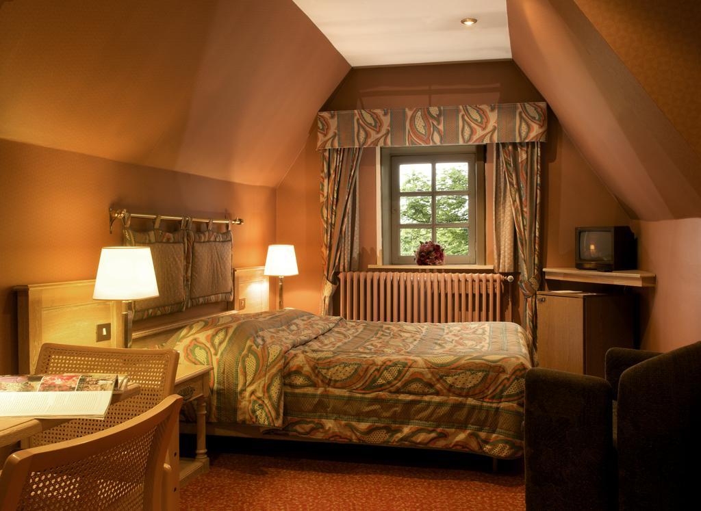 Hotel Pannenhuis Brugge Habitación foto